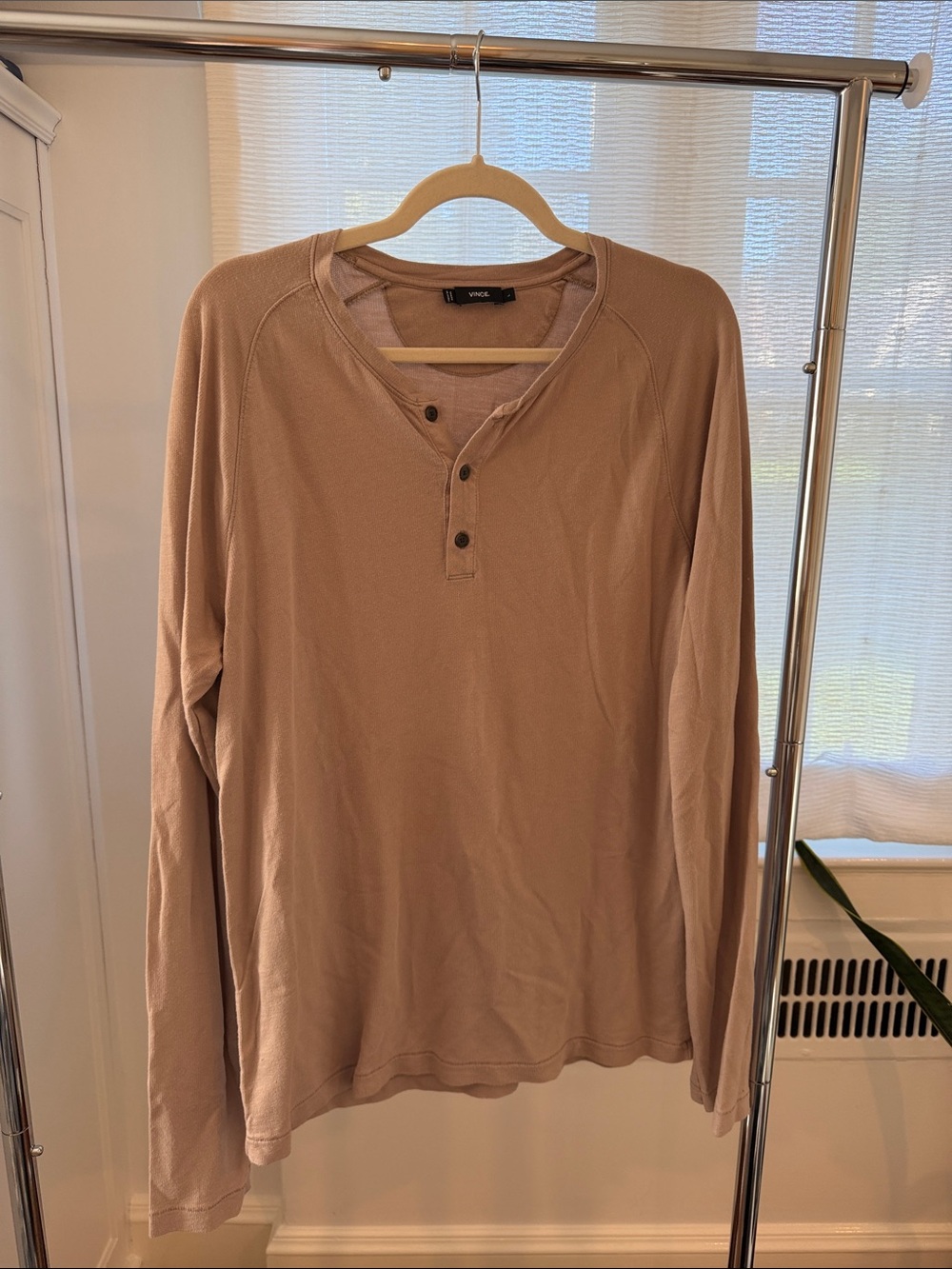 Vince Long-Sleeve Henley in Taupe